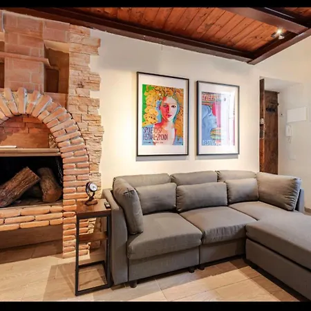 Between Past, Art, Music דירה ספולטו