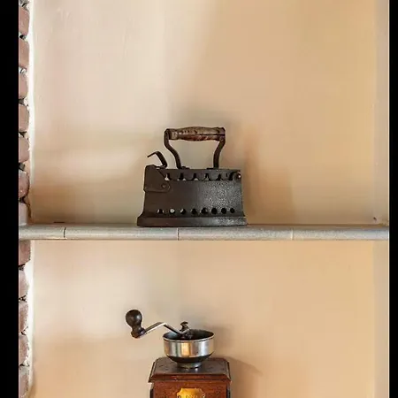 Between Past, Art, Music דירה *