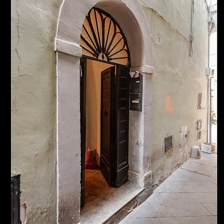 Between Past, Art, Music דירה ספולטו